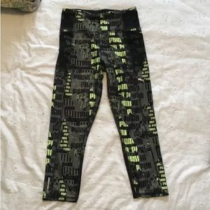 Puma Leggings Size Small.  B7